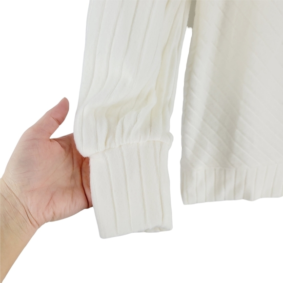 Nine West white/cream colored sweater size XS - Picture 3 of 8